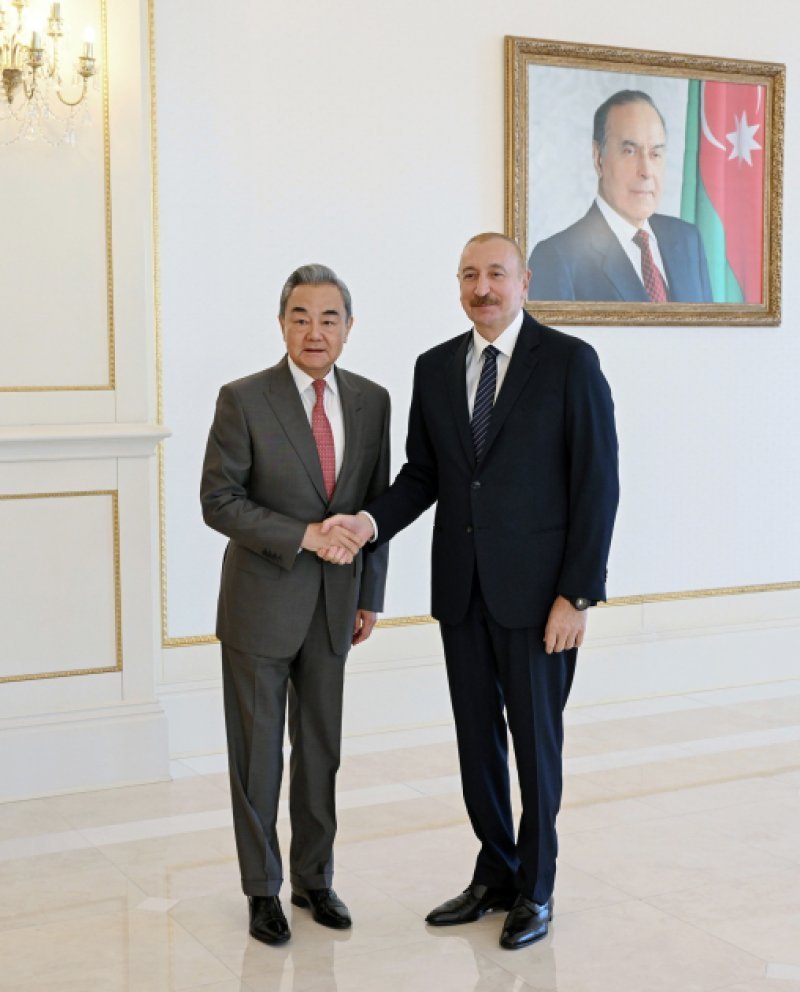 İlham Əliyev  Vanq Yini qəbul edib