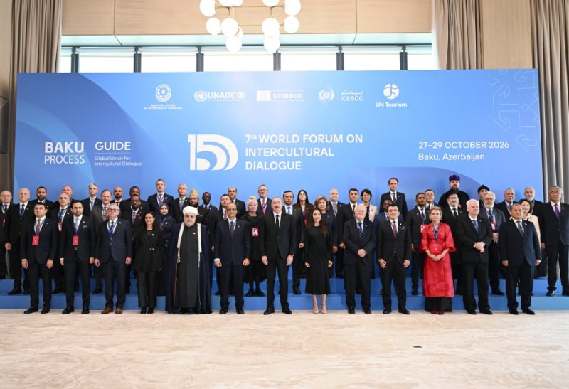 İlham Əliyev VII Ümumdünya Mədəniyyətlərarası Dialoq Forumunun açılışında çıxış edir