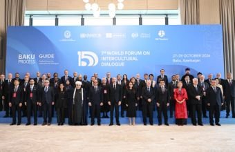 İlham Əliyev VII Ümumdünya Mədəniyyətlərarası Dialoq Forumunun açılışında çıxış edir