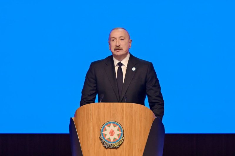 İlham Əliyev: Xarici siyasətimizi elə qurmalıyıq ki, heç kim bizim işimizə müdaxilə etməsin