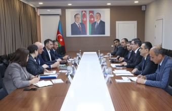 Kazım Hüseynəliyev “Voljsky Abraziv Zavodu” ASC-nin və “Zenith Group” MMC-nin rəhbərləri ilə görüşüb -