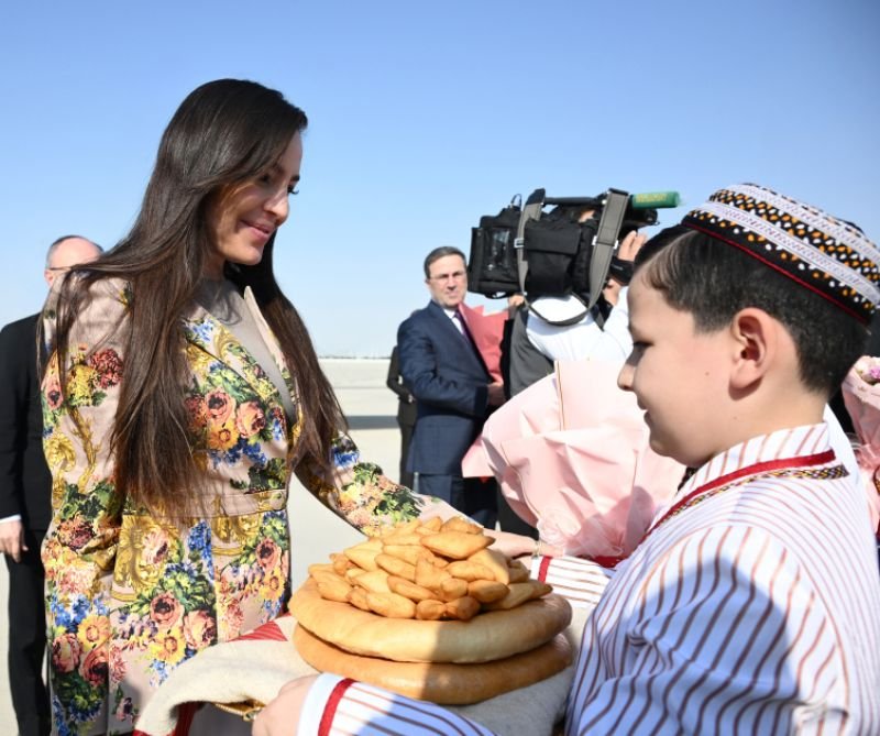 Leyla Əliyeva Türkmənistanda səfərdədir