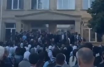 Məktəbli forması ilə bağlı qanunu pozan -