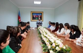 Naxçıvanda 28 valideyn himayəsindən məhrum uşaq tələbə adını qazanıb -