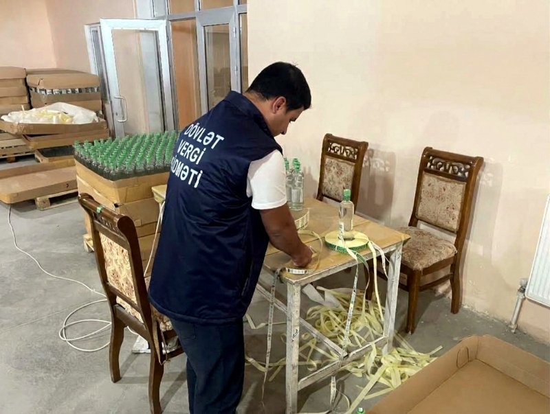 Naxçıvanda aksizli məhsulların dövriyyəsi ilə bağlı vergi nəzarəti tədbirləri keçirilib -