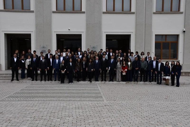 Qarabağ Universitetinin tələbələri ilə Laçında görüş keçirildi