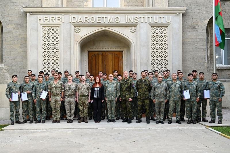 “Təlimatçı hazırlıq kursu”nun buraxılış mərasimi keçirilib