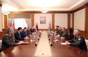 Zakir Həsənov Slovakiyanın Baş Qərargah rəisi ilə görüşüb